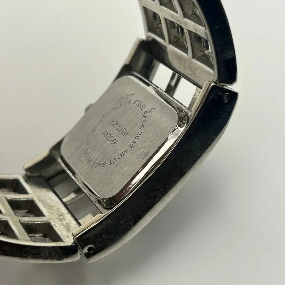 Women’s Silver-tone Black Dial Women’s Fashion Watch Working New Battery